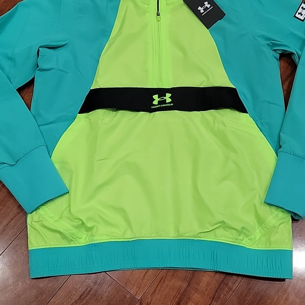NWT size M Under Armour 1/2 zip windbreaker - Picture 3 of 14
